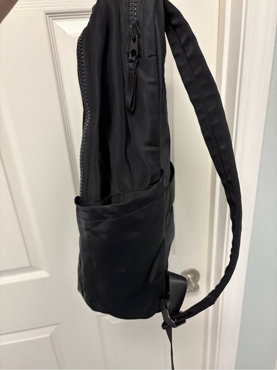black lululemon everyday backpack Every day 2.0 23L (001) Not your average backpack Everyday Backpack 2.0 23L |